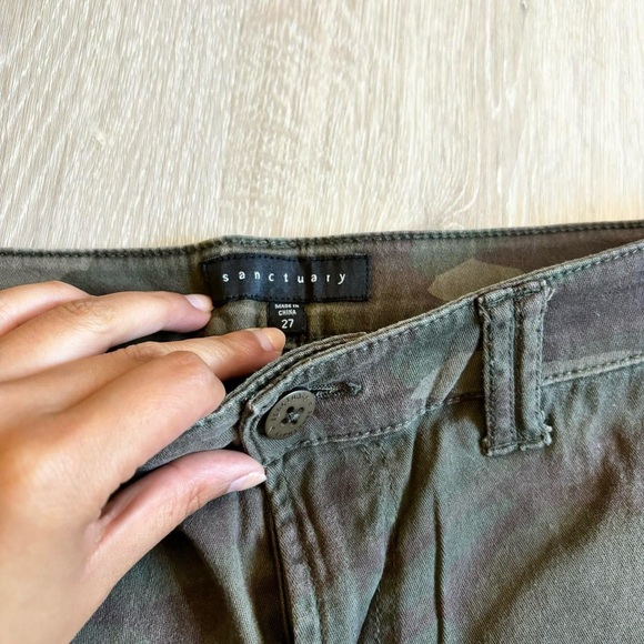 Sanctuary Mid Rise Camo Print Jeans - Picture 4 of 5